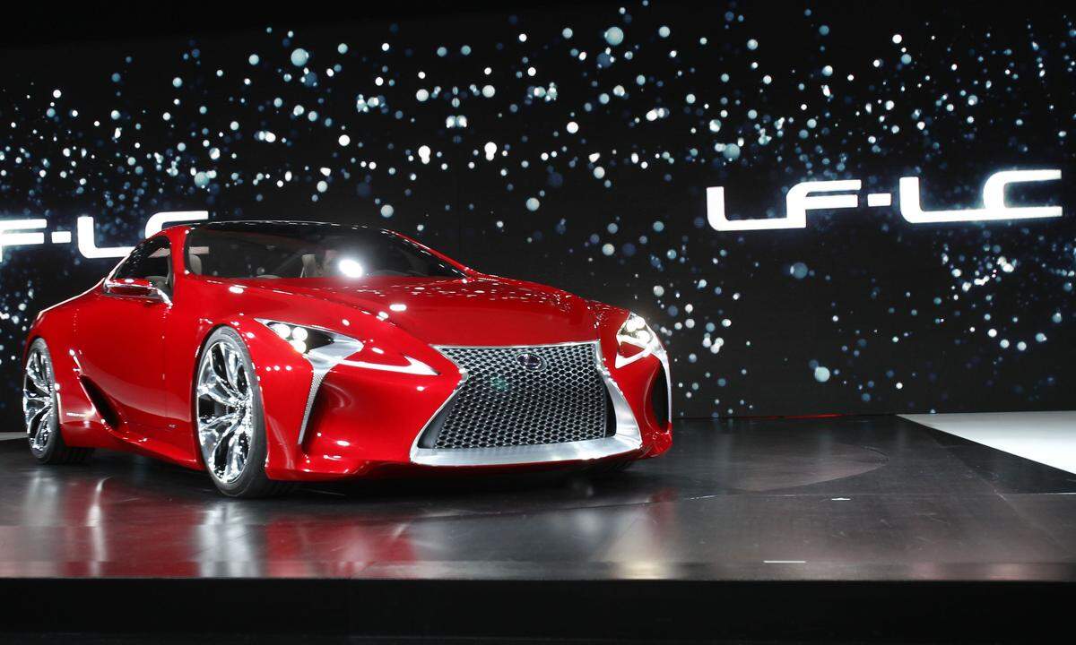 Auch Tadao Mori, Chefdesigner des Lexus LC meldete sich zu Wort: "Das LF-LC Konzeptfahrzeug von 2012 (im Bild) war der Ausgangspunkt, nicht das Ziel...