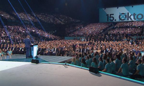 Der Wahlkampf-Auftakt des damaligen ÖVP-Chefs Sebastian Kurz im Jahr 2017 in der Wiener Stadthalle.