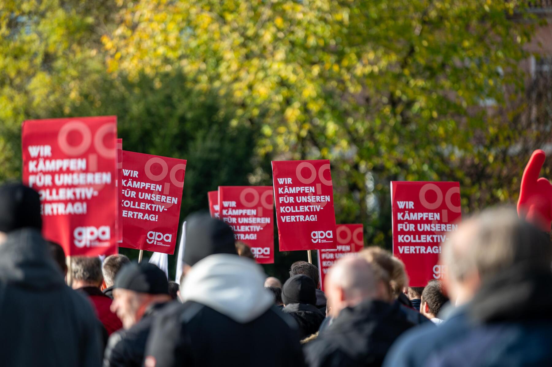 Streik in der Chemischen Industrie: Warum die Arbeitgeber bei den KV-Verhandlungen so ungewöhnlich hart bleiben  [premium]