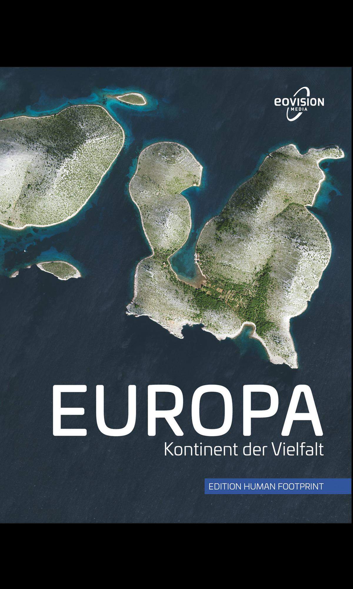 Der Bildband „EUROPA – Kontinent der Vielfalt“ zeigt ungewohnte Ansichten des Kontinents - von oben. Die Produktion erfolgte in Kooperation mit Digital Globe und European Space Imaging. Europa präsentiert sich so mit ungewohnten Kontrasten und Farben. Wir zeigen ein paar der spektakulären aktuellen Satellitenbilder aus dem Buch. EUROPA – Kontinent der Vielfalt€ 49,95 (Preis inkl. MwSt.)Gebundene Ausgabe: 256 Seiten129 SatellitenbilderISBN: 978-3-902834-26-3 &gt;&gt; Das Buch im Webshop von eoVision