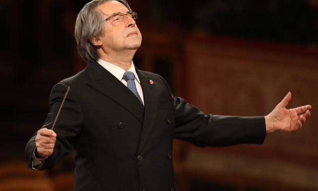 Der italienische Dirigent Riccardo Muti hat einen Aufruf an die italienischen Behörden für die Rettung der Villa des Komponisten gestartet.