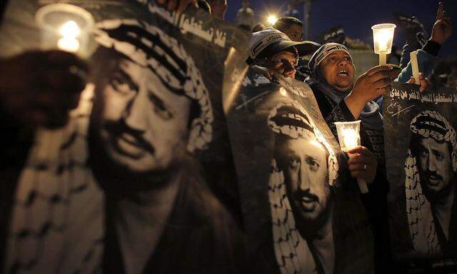 Palästinenser gedachten ihrem ehemaligen Präsidenten Jassir Arafat an seinem neunten Todestag Ende November.