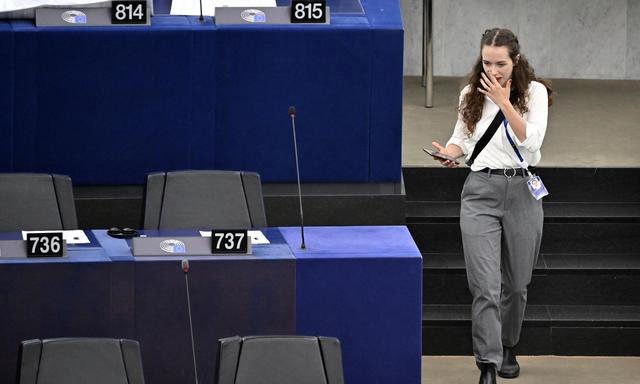 Die grüne EU-Abgeordnete Lena Schilling im Rahmen der ersten Sitzung des Europaparlaments am Dienstag.