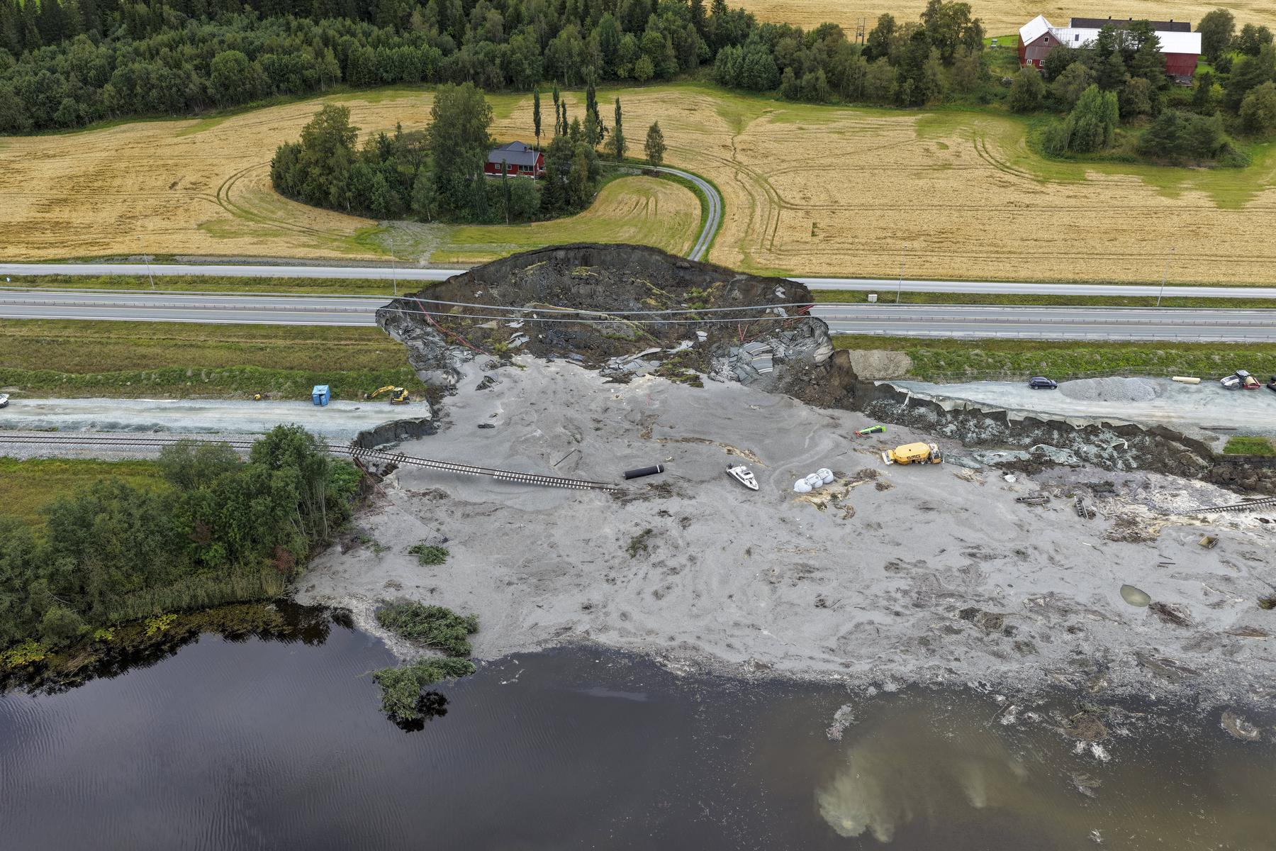 Spektakulärer Erdrutsch in Norwegen: Plötzlich war da ein Krater