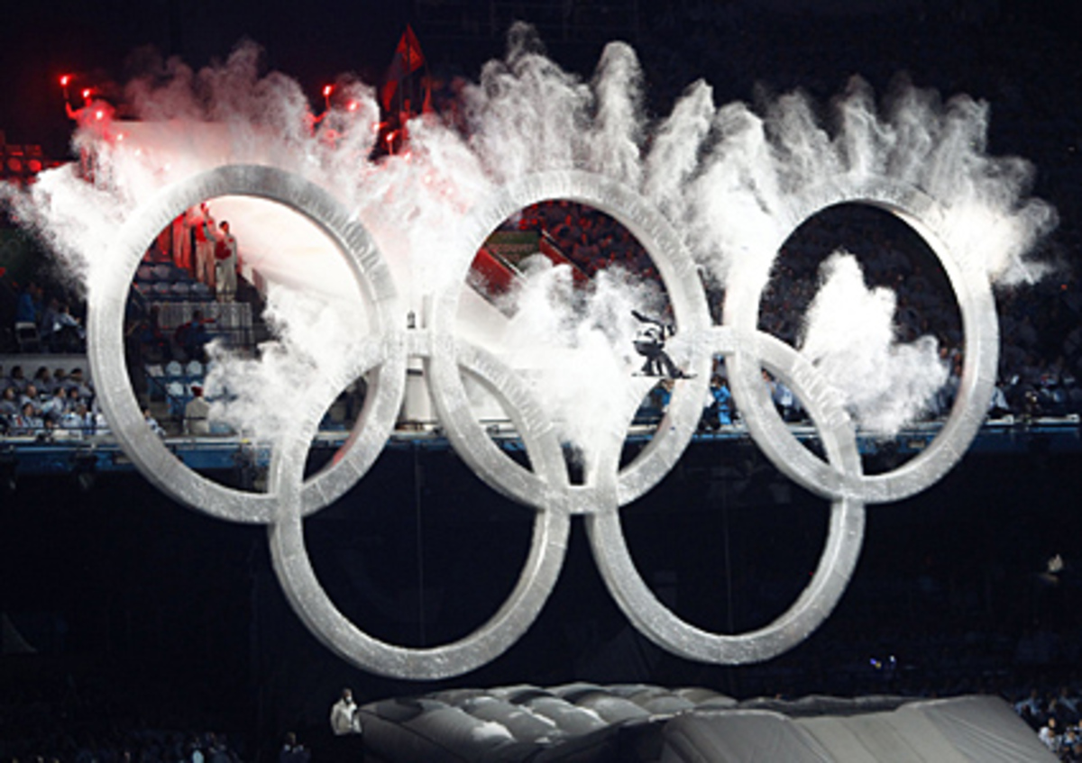 General-Gouverneurin Michaelle Jean, die Vertreterin der britischen Krone in Kanada, hatte um 20:31 Uhr Ortszeit mit der traditionellen Formel "Ich erkläre die XXI. Olympischen Winterspiele in Vancouver für eröffnet" den offiziellen Startschuss für die sportlichen Wettkämpfe gegeben.
