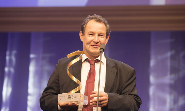 Wolfgang Kern, Gewinner in der Kategorie Forschung, möchte mit seiner Arbeit dem Kunststoff ein positiveres Image verleihen.