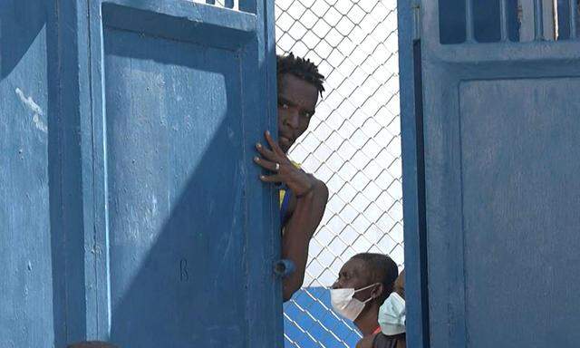 In Port-au-Prince suchen Bewohner Schutz vor kriminellen Banden.
