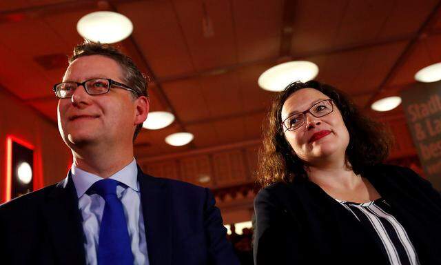 Hessens SPD-Spitzenkandidat Schäfer-Gümbel und Parteichefin Andrea Nahles hoffen auf deutlich mehr als 20 Prozent in Hessen
