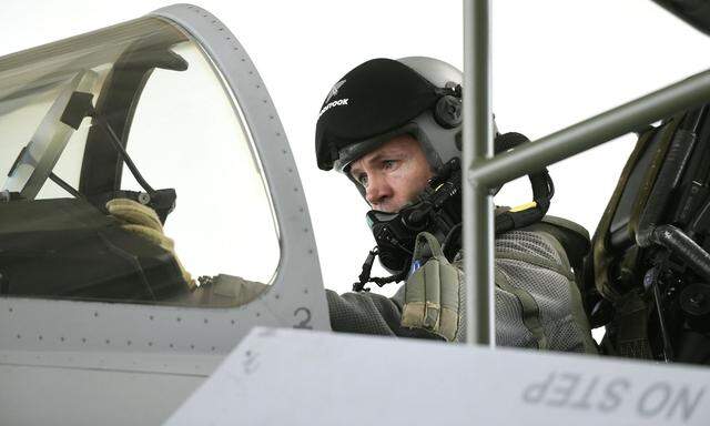  Pilot eines Eurofighters des österreichischen Bundesheeres