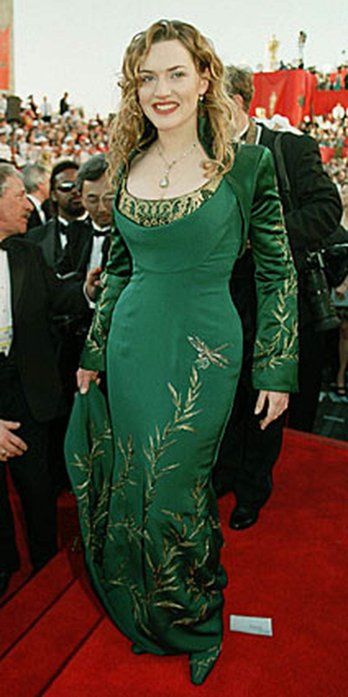 Kate Winslet zwei Jahre später in Grün. Auch nicht besser.