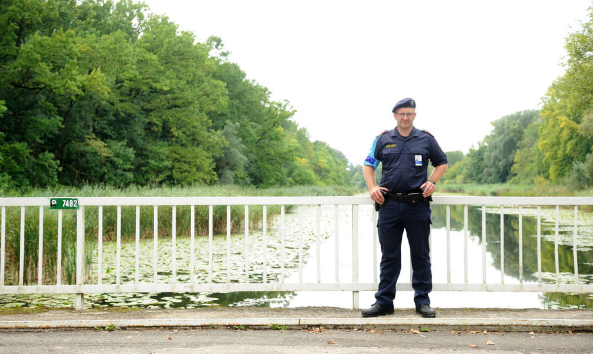 Bezirksinspektor Jahn.