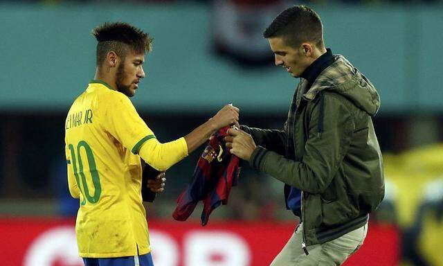 Neymar und der Fan