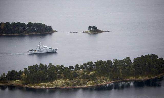 Swedish minesweeper HMS Koster patrols the waters of the Stockholm archipelago