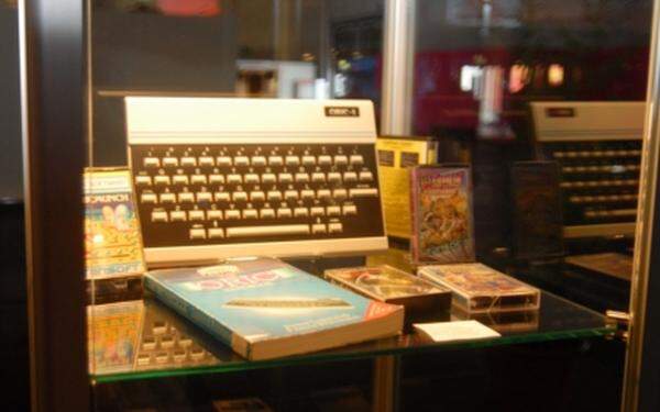 Der Heimcomputer Oric 1 erschien 1983. Statt eines herkömmlichen Keyboards besaß er gummierte Tasten. Im Inneren arbeitete ein Prozessor mit gerade einmal 1 Megahertz.