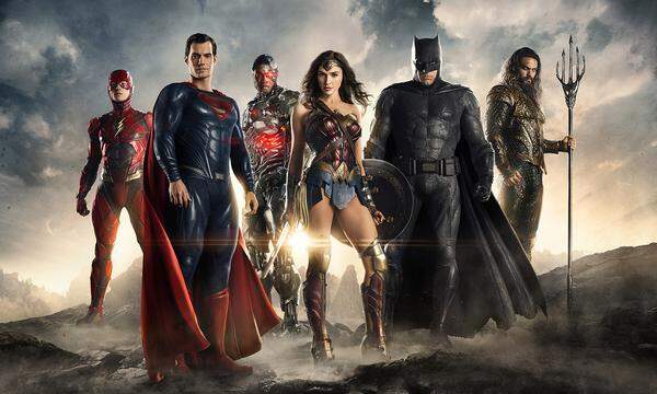 Filmstart: 17. November 2017  Diesmal lässt Zack Snyder nicht nur Batman (Ben Affleck) und Superman (Henry Cavill) antreten, sondern gleich die ganze "Justice League", sprich zusätzlich noch Aquaman (Jason Momoa), Wonder Woman (Gal Gadot), The Flash (Ezra Miller) und Cyborg (Ray Fisher). Wer den Regisseur kennt, weiß: schöne Schauwerte sind garantiert. Wer sich eine gute Geschichte erwartet, sollte vielleicht ein Buch ins Kino mitnehmen. Der Trailer verspricht immerhin mehr Humor als man von Snyder bisher gewohnt ist.