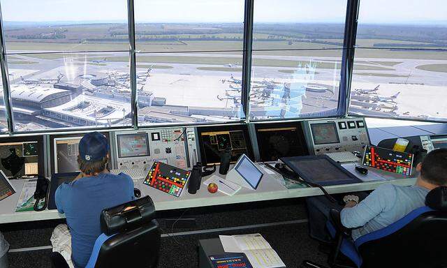 Archivbild: Der Austro Control Tower am Flughafen Wien-Schwechat