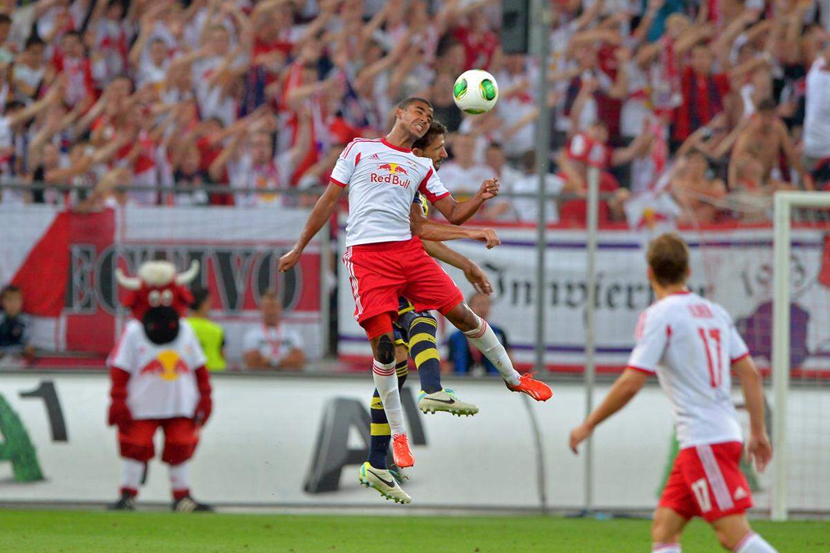 In der Qualifikation zur Champions-League-Saison 2013/2014 spielte Salzburg ansehnlichen Fußball. Gegen Fenerbahce Istanbul kassierte das Team vor heimischem Publikum erst in der 94. Minute den 1:1-Ausgleich.