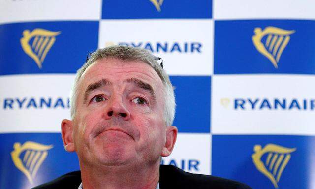 FILE PHOTO: Ryanair CEO O'Leary holds news conference in Machelen near Brussels