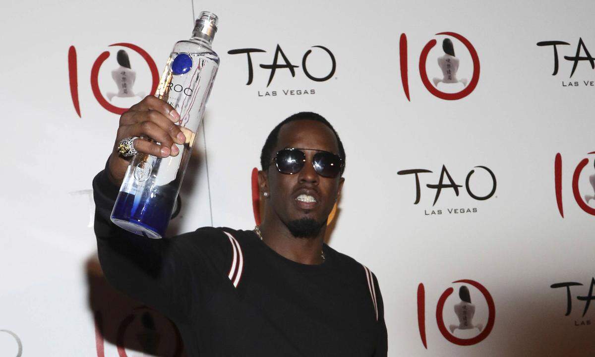 Seit 2007 ist der Rapper Sean Combs vulgo P. Diddy das Gesicht des Edel-Vodkas Cîroc und laut "Urban Drinks" mit 50 Prozent an jedem verkauften Produkt der Marke beteiligt.