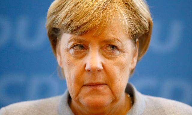 Merkel gratuliert Kurz. Die politische Lage in Österreich sei aber „nicht nachahmenswert“. 