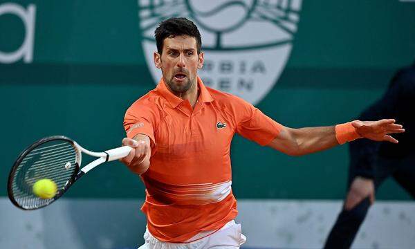 Novak Djokovic schafft den Einzug ins Viertelfinale von Belgrad.