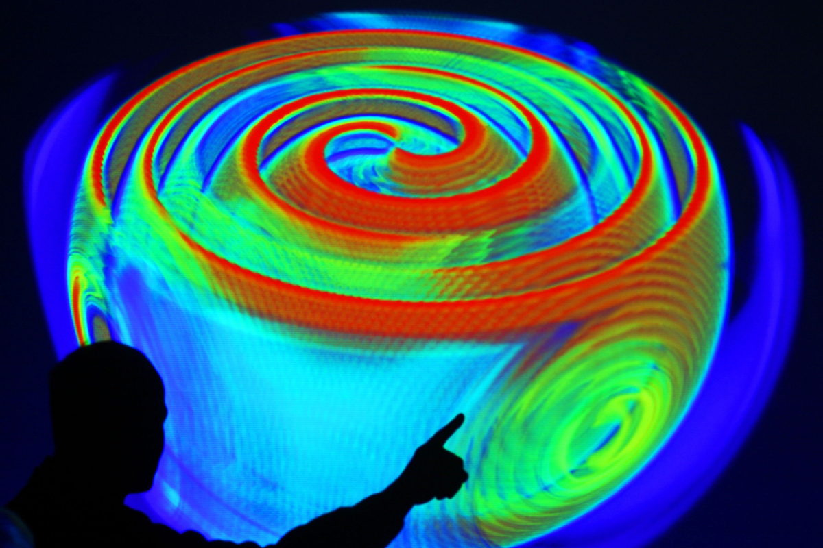 Albert Einstein hat es gesagt, die Wissenschaft hat es 100 Jahre später bestätigt. Erstmals konnten im vergangenen Jahr Gravitationswellen direkt beobachtet werden. Gravitationswellen entstehen vor allem, wenn große Objekte wie Sterne beschleunigt werden. Wenn zwei Galaxien kollidieren, verschmelzen die schwarzen Löcher in ihren Zentren und produzieren Gravitationswellen - kleine Schwingungen in der Raumzeit, aus denen Forschende neue Erkenntnisse über das Universum lesen wollen. Sie breiten sich mit Lichtgeschwindigkeit aus und stauchen und strecken den Raum. Das gemessene Signal sei sehr deutlich gewesen und lasse keine Zweifel am direkten Nachweis der Gravitationswellen, sagte der geschäftsführende Direktor des Max-Planck-Instituts für Gravitationsphysik in Hannover und Potsdam, Bruce Allen, im Februar dieses Jahres.