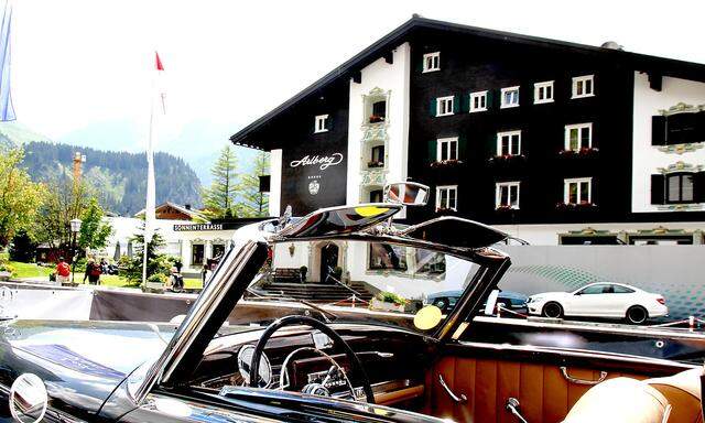 Alpiner Luxus im Hotel und auf der Strasze