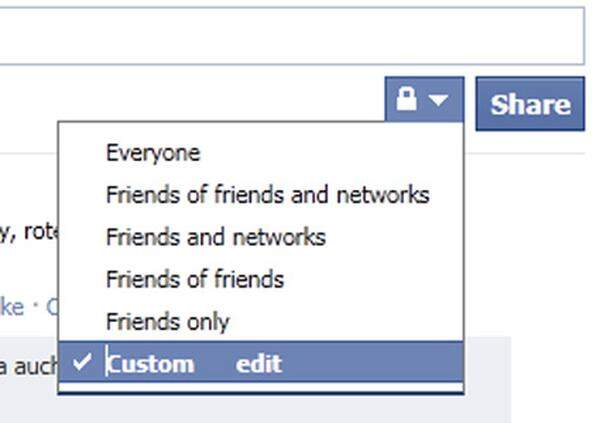 Im Gegensatz zu Google+ präsentieren sich Facebooks Möglichkeiten, Nachrichten zu teilen, als eher eingeschränkt. Zwar kann man über benutzerdefinierte Einstellungen ebenfalls einstellen, welche Freundeslisten Nachrichten sehen dürfen. Die Flexibilität von Googles Konkurrenten geht hier aber ab. Einzelne Beiträge lassen sich verstecken.