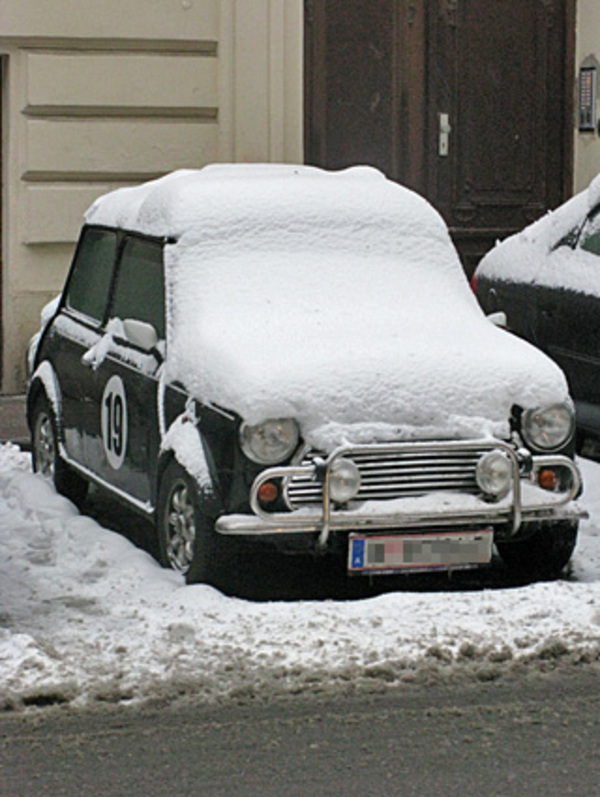 Mittlerweile präsentiert sich Wien als eine Mischung aus weißer Pracht ...