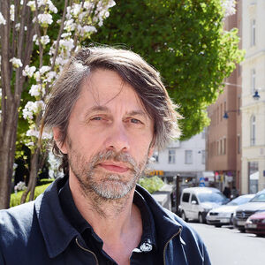 Thomas Edlinger, geboren 1967 in Wien, ist einer der Gestalter der FM4-Sendung „Im Sumpf“. Seit 2017 ist er Intendant des Donaufestivals, das am Freitag beginnt.