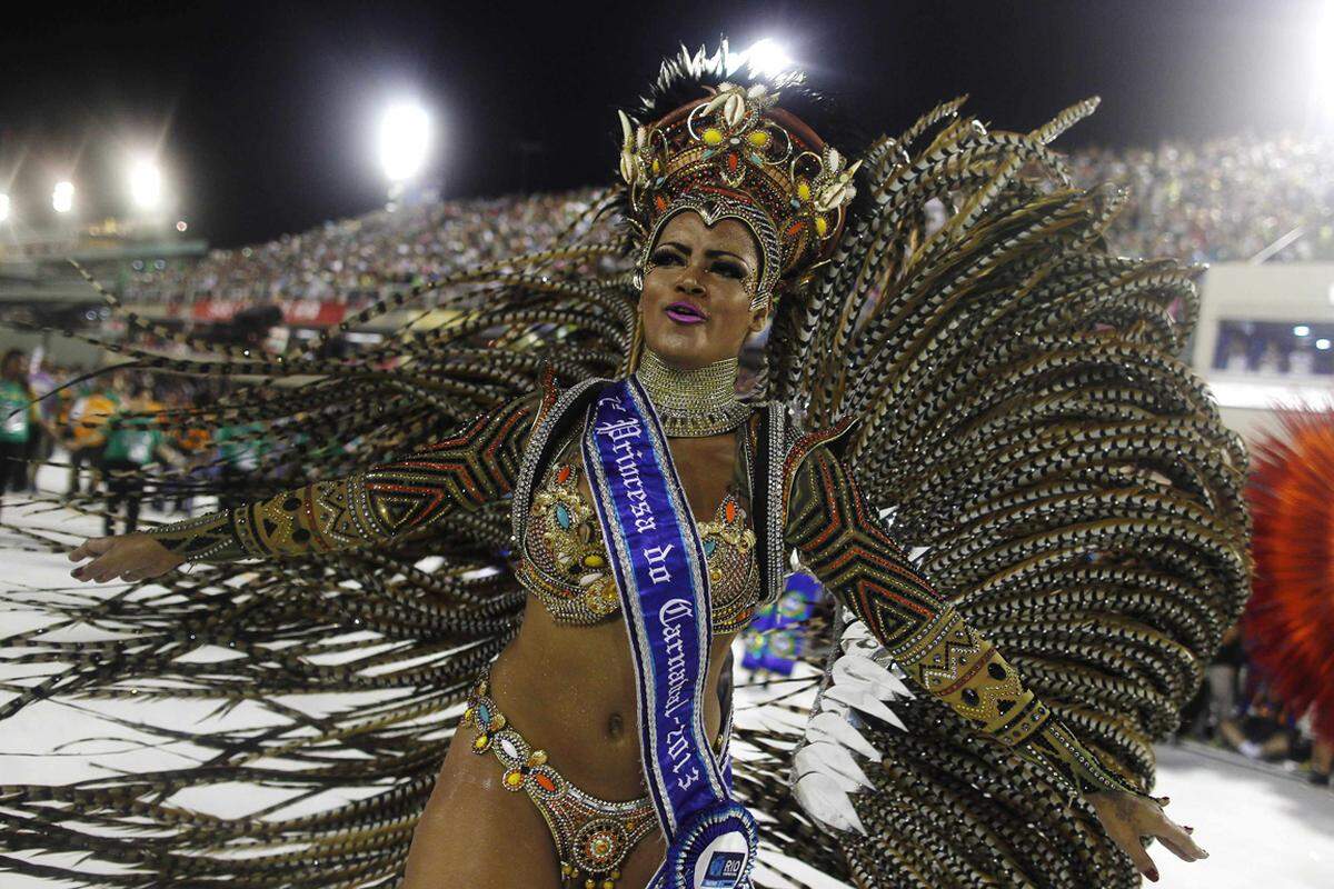 Den Höhepunkt hatte der Karneval in Rio am Sonntag und Montag erreicht. Die Menschen feierten ausgelassen bis zum Sonnenaufgang.