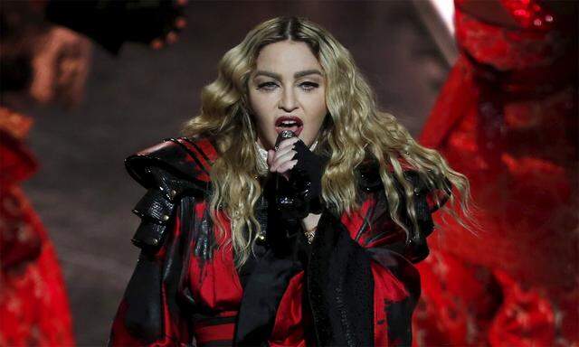 Madonna bei ihrer Rebel Heart Tour 2016.