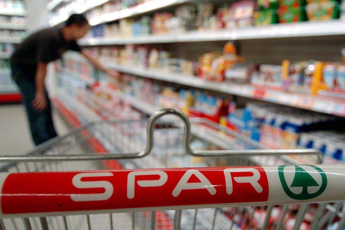 Die Spar-Gruppe ist das größte österreichische Einzelhandelsunternehmen. Mit den Betriebstypen Spar, Spar-Supermarkt, Eurospar und Interspar macht der Konzern mit Sitz in Salzburg einen Umsatz von zwölf Milliarden Euro.