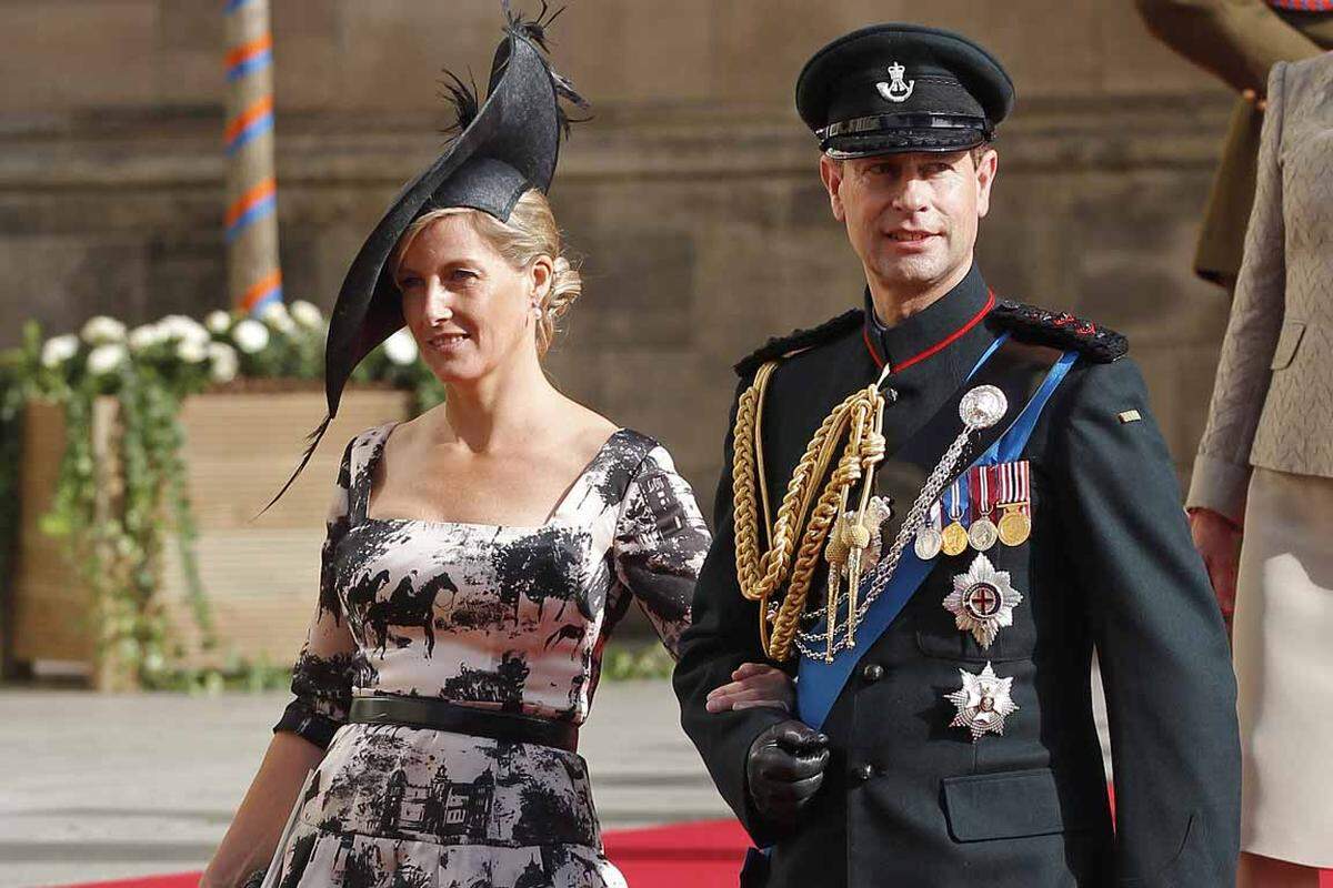 Das britische Königshaus war mit Prinz Edward und seiner Frau Sophie von Wessex vertreten.