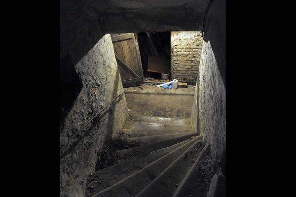 Am 6. Juni sind bei Bauarbeiten in einem Keller in Wien-Meidling Leichenteile gefunden worden.