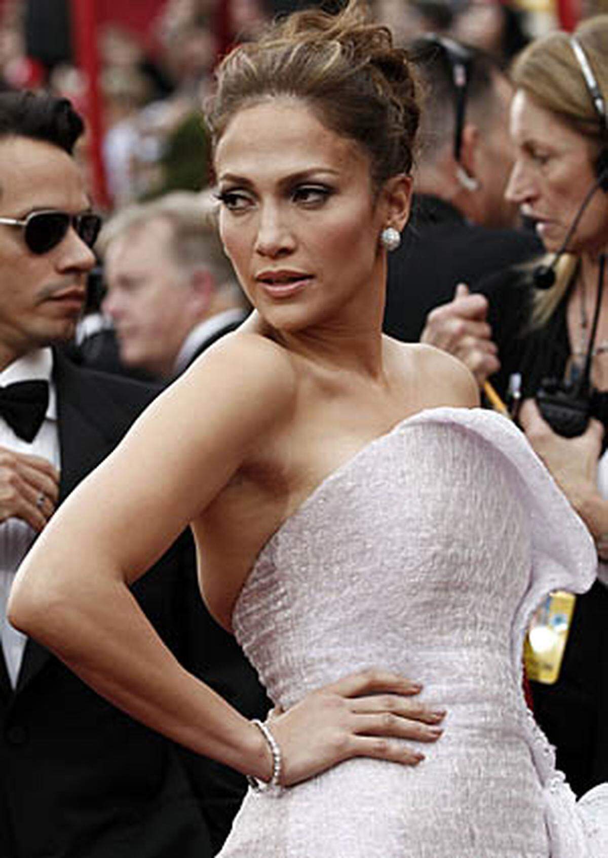 Jennifer Lopez wirft sich in Pose.