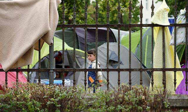 Ein Flüchtlingskind im Lager Traiskirchen.