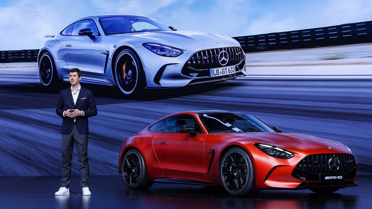 AMG-Chef-Schiebe-Einige-Kunden-haben-einfach-die-Zylinder-gez-hlt-premium-