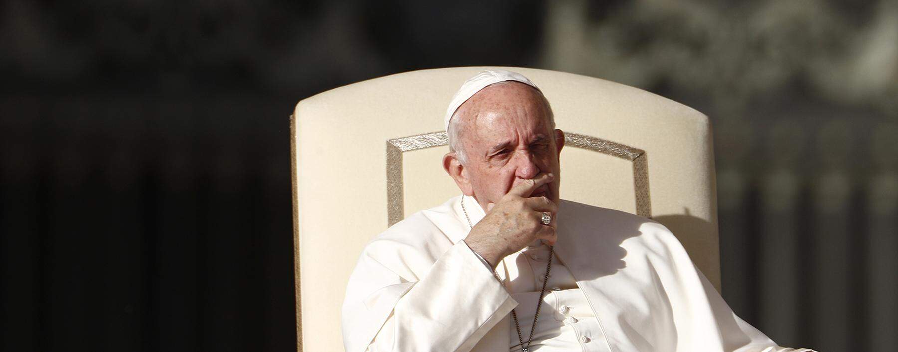 „Nicht schön, dass so etwas im Vatikan passiert“: So kommentierte der Papst (hier bei seiner Audienz) den Skandal.