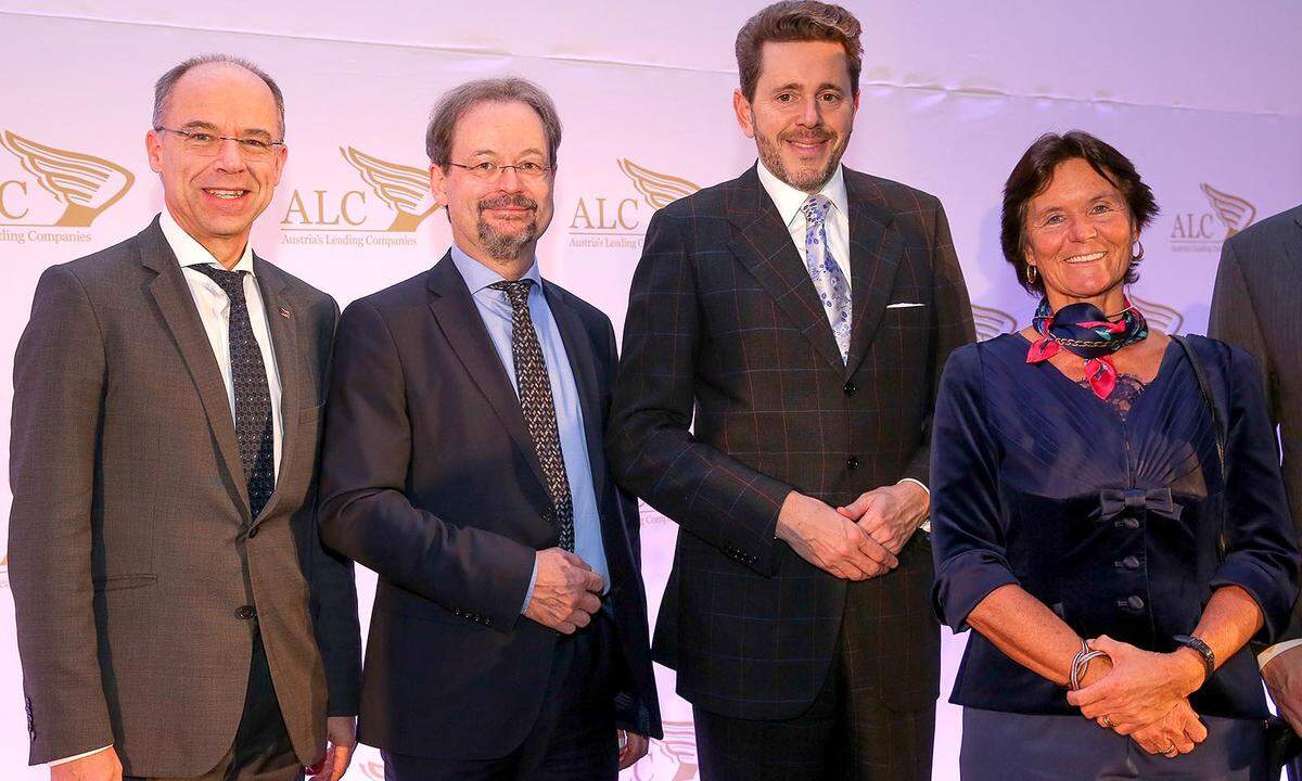 TÜV Austria-CFO Christoph Wenninger, KSV1870-Vorstand Hannes Frech, WKÖ-Präsident Harald Mahrer und PwC Senior Partner Christine Catasta (v.l.)