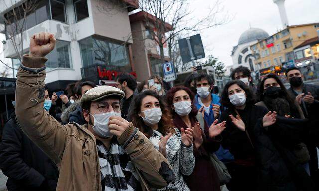 Studenten protestieren gegen Erdogan