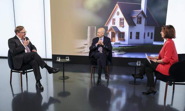 Erste Group Vorstandsvorsitzender Willi Cernko und Bundesminister Martin Kocher unterhielten sich im Studio der „Presse“ über die möglichen Wege, um in Österreich mehr Wohnungseigentum zu schaffen. 