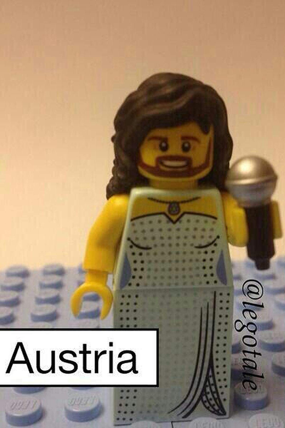 Ob der Spielzeugklassiker Lego mit Conchita in Produktion geht ...