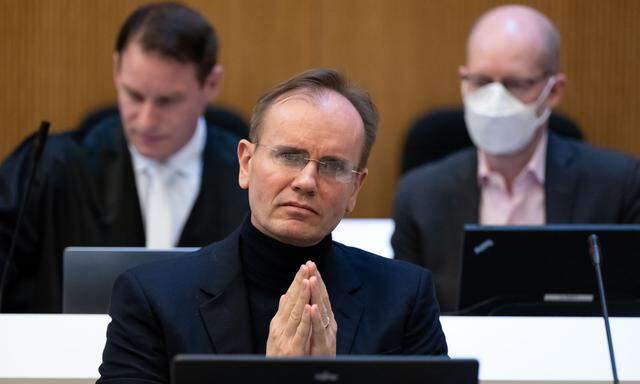 Markus Braun trägt im Münchner Gericht immer seinen dunklen Rollkragenpulli. Der Ex-Chef von Wirecard sieht sich im Skandal als Opfer der anderen Manager. 