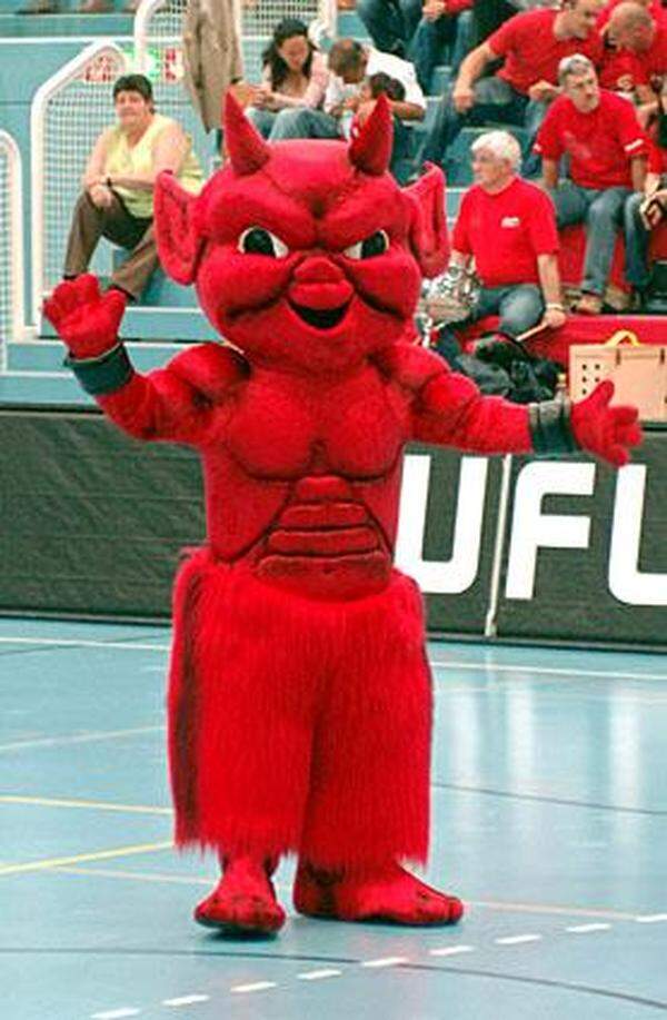 In der österreichischen Handball-Liga hingegen lernt man: Der Teufel hat ein Jahresabo im Fitness-Studio und leidet unter leichtem Schielen.
