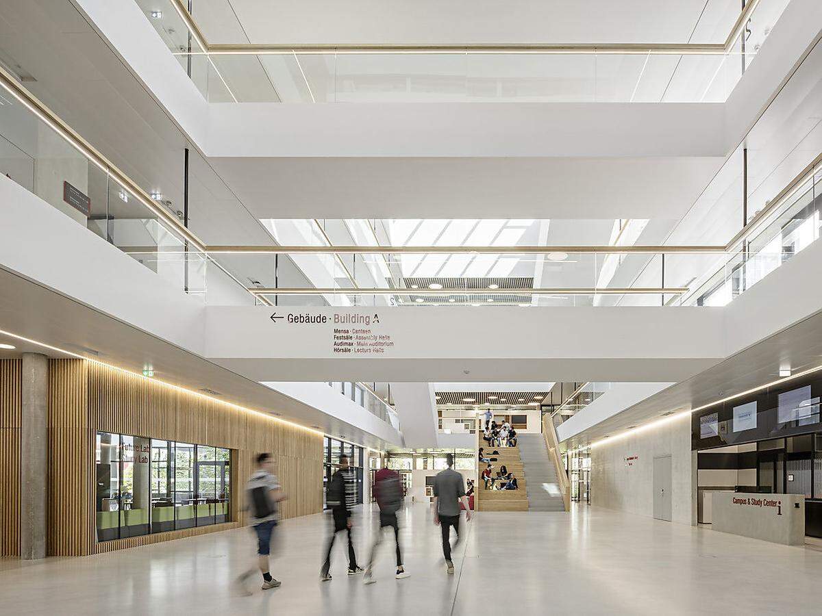 Niederösterreich geht unter anderem mit dem Campus FH St. Pölten ins Rennen. Für die Architektur zeichnen NMPB Architekten verantwortlich.