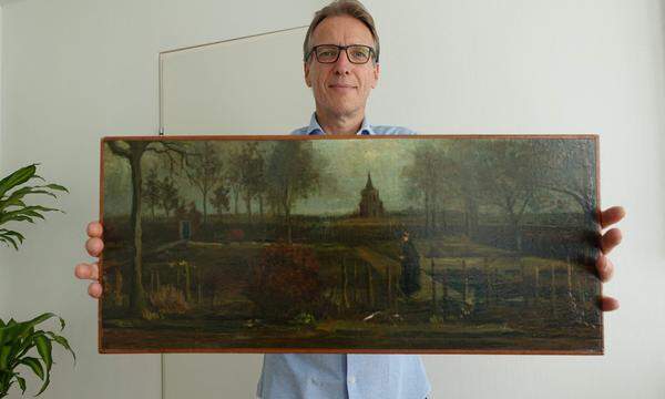 Kunstdetektiv Arthur Brand mit „Der Pfarrgarten von Nuenen im Frühjahr“