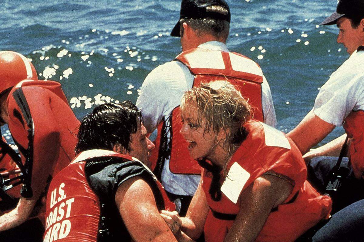 Mit den Jahren nahmen die Rollen ab, doch etwas blieb: Mit Kurt Russell (64), ihrem Co-Star aus "Overboard - Ein Goldfisch fällt ins Wasser", ist Hawn seit über 30 Jahren - ohne Trauschein - fest liiert.