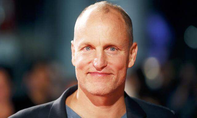 Cast member Woody Harrelson poses on the red carpet for the film ´The Edge of Seventeen´ during the 41st Toronto International Film Festival (TIFF), in Toronto