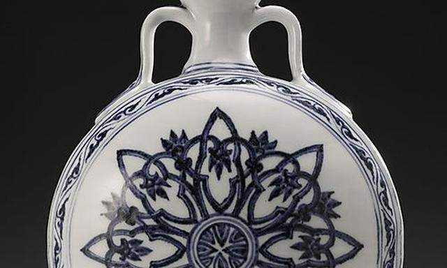 Das Auktionshaus Sotheb's ging von einem maximalen Wert der Vase von 900.000 Dollar aus. 